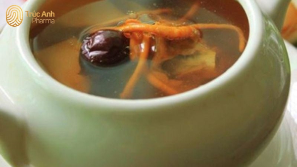 Nước hầm Đông trùng hạ thảo ngon mà bổ dưỡng